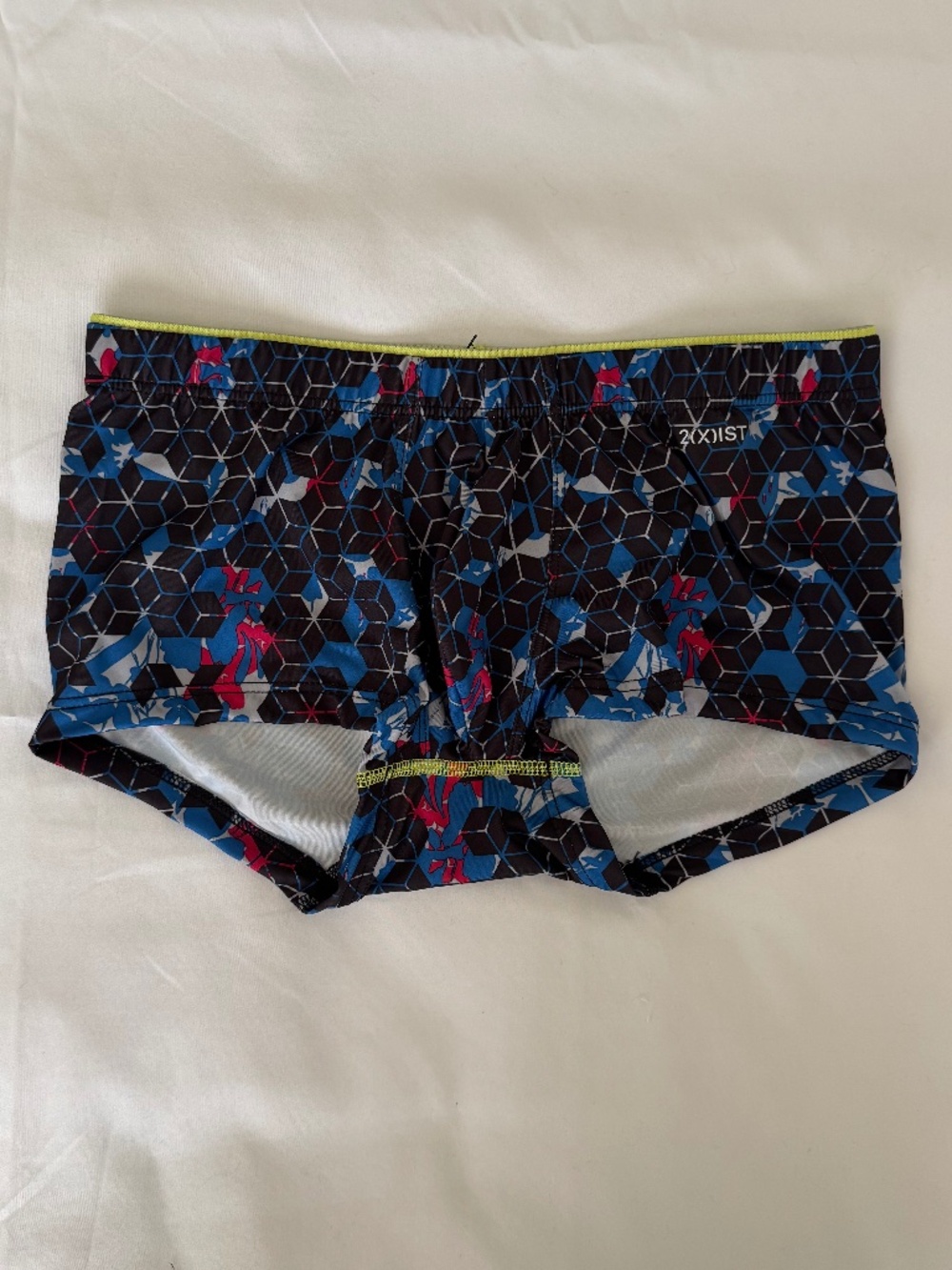 2(x)ist Sliq Micro Trunk - NWT - Size Small